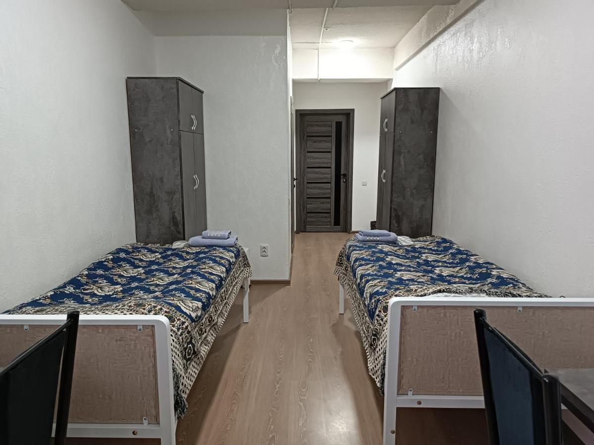 Nomad Inn Bisjkek Eksteriør bilde